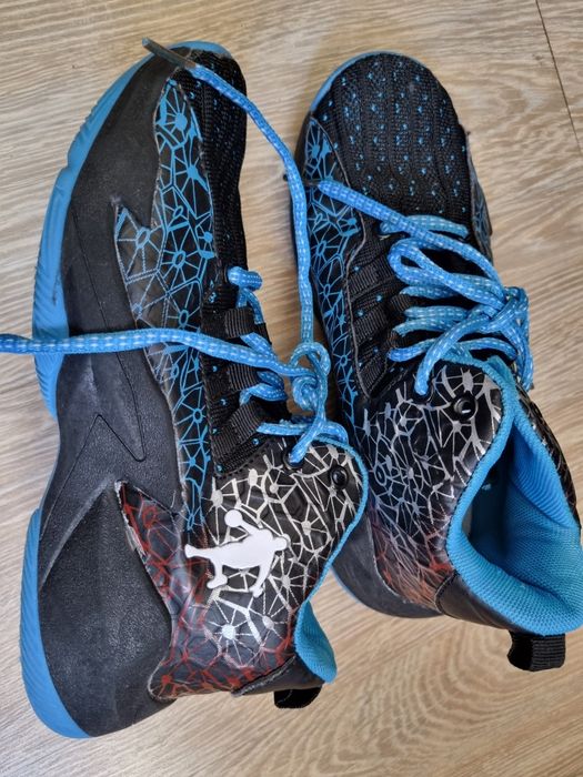 Детски баскетболни маратонки