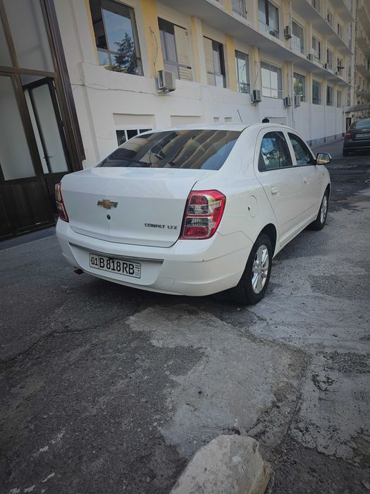 Chevrolet Cobalt 2022 — 4