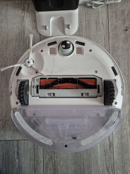 Прахосмукачка робот Xiaomi за сухо и мокро почистване