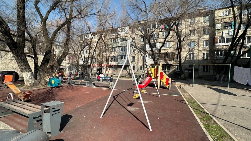 Продаю квартиру 17кв, Богенбай Батыра 272Б.