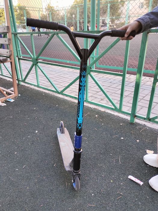 Продам трюковой самокат
