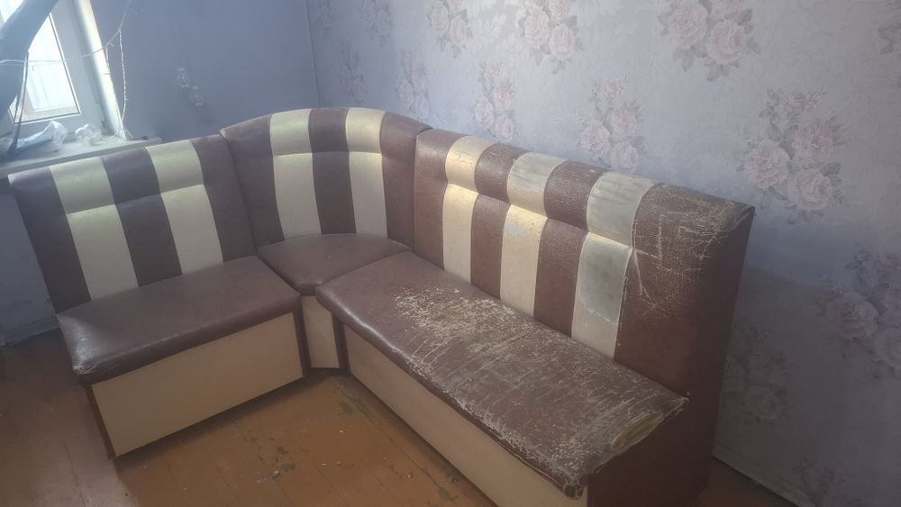 Кухоный уголок  .