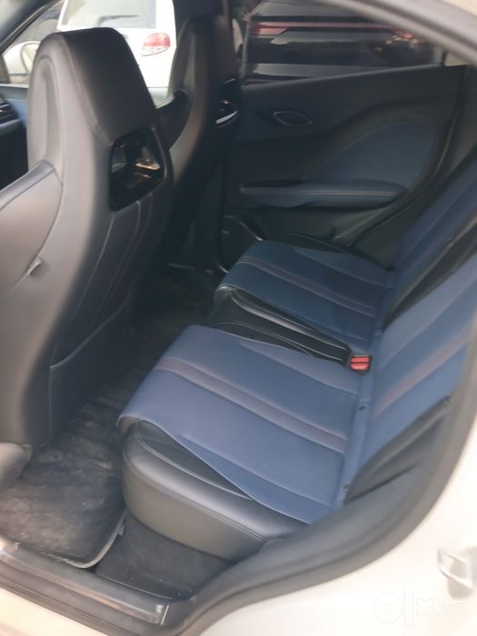 BYD. Сигул. 400 тали. 2023 йил. 37000 пробэг. 96 йомст. Краска  тоза.