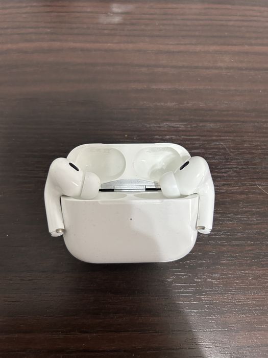 AirPods Pro.