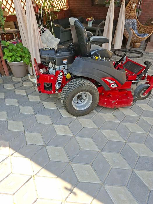Tractoras Gazon 2024 Ferris 400S USA