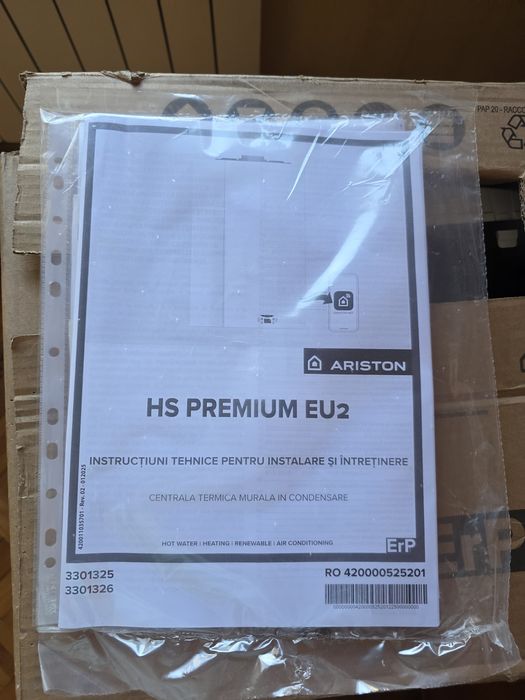 Ariston HS Premium 30 EU2 | Nouă, nefolosită | + tub evacuare inclus |