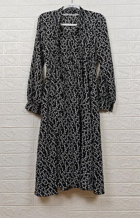 Платья,мойын орғышымен