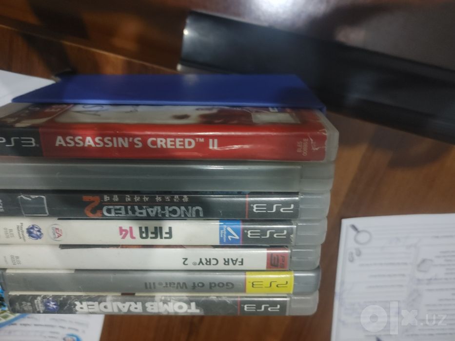 Продам ps 3 прошитый можно скачивать игры