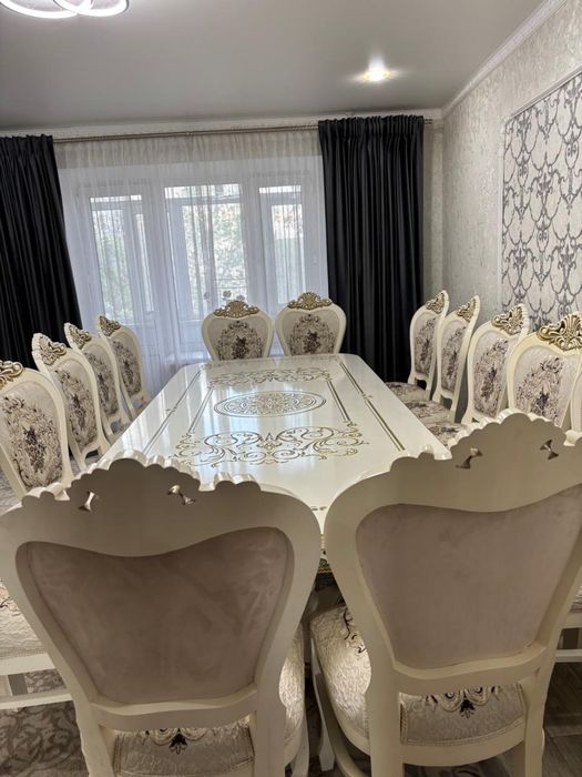 Продам Стол со стульями