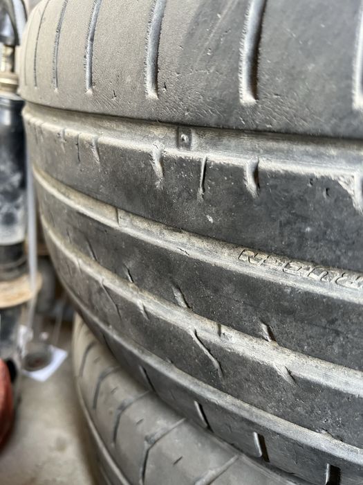 Резина ровная протектор есть