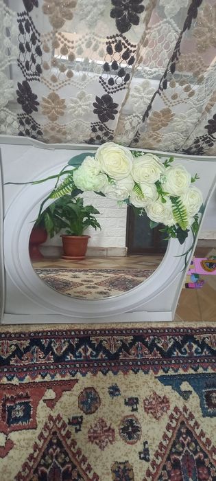 Oglinda mireasa noua