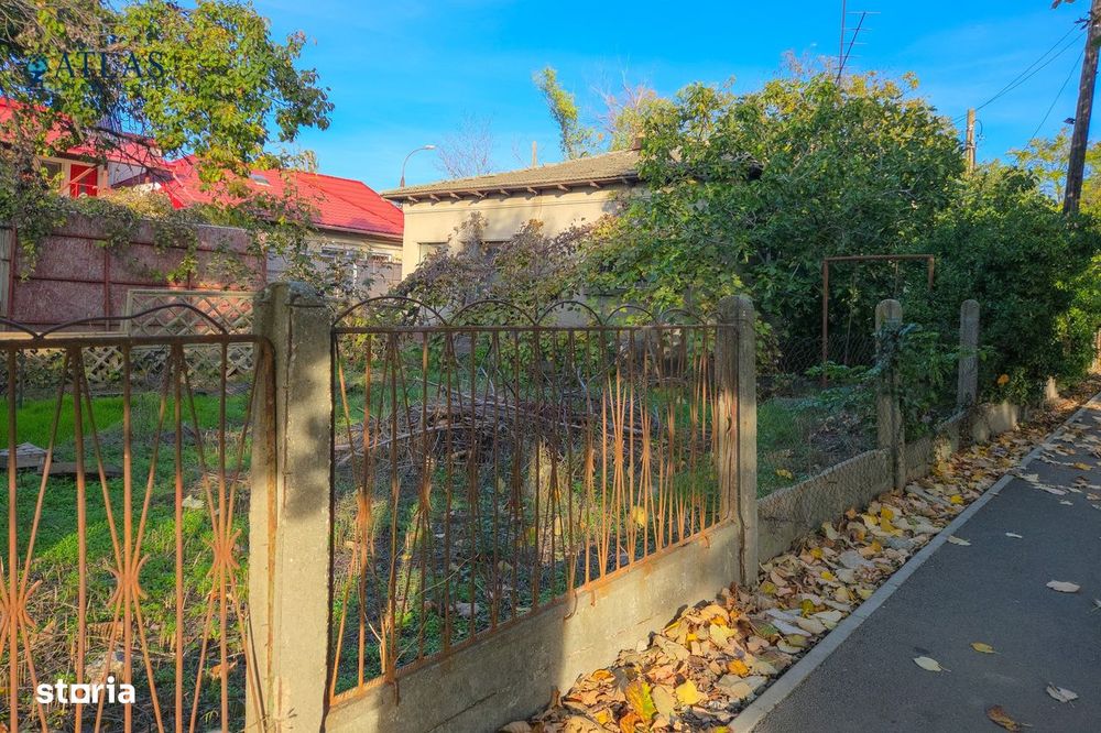 Casă Eforie Sud, ultracentral, 2 fronturi la stradă, 450 mp teren
