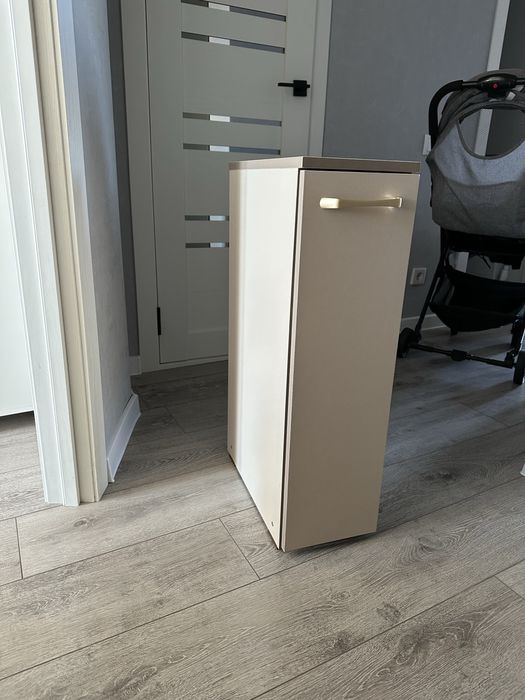 Продам узкую напольную  тумбу