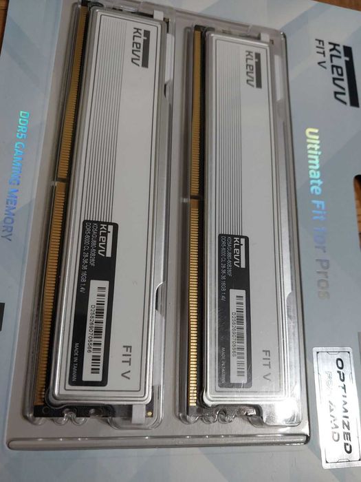 32GB 6000MT/s DDR5 CL28 - Klevv Fit5 (EXPO, XMP) - Нови!