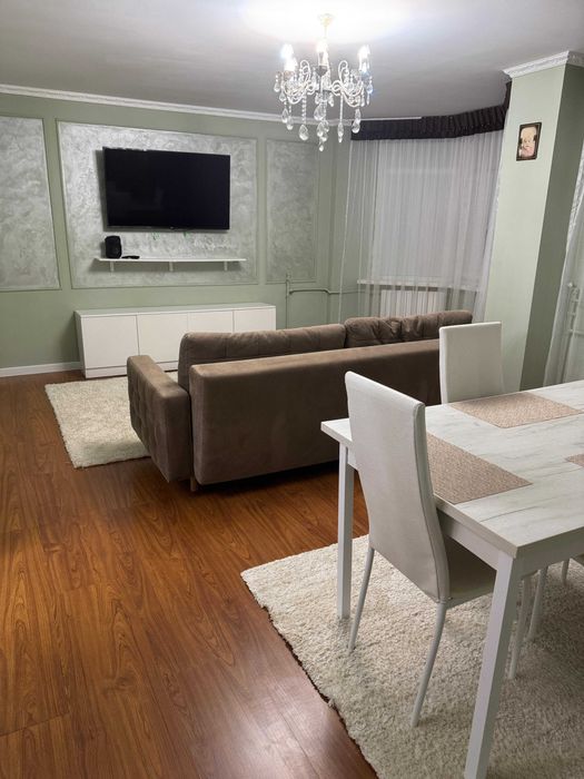 Продается 3 комнатная квартира