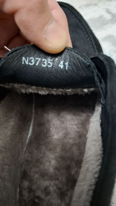 Продам зимнию обувь