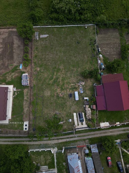 Teren 1797 mp în Dobrovăț (Ruși) – la pădure, cu investiții deja făcute