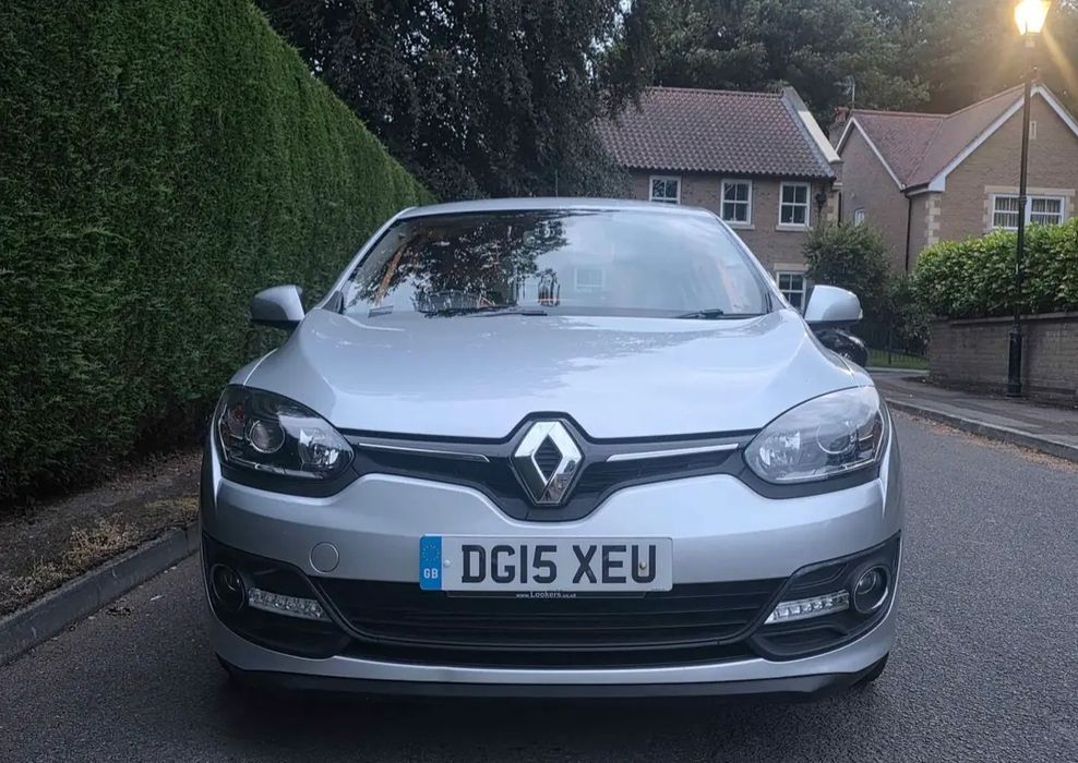 Dezmembrez Dezmembrari Renault Megane 3 motor 1.5 dci