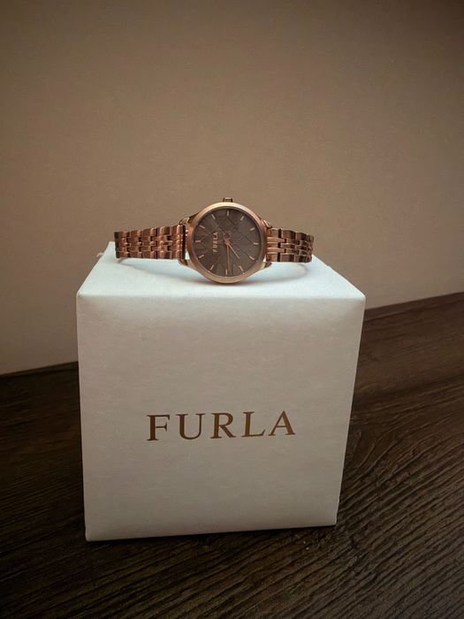 Дамски часовник - златист, Furla