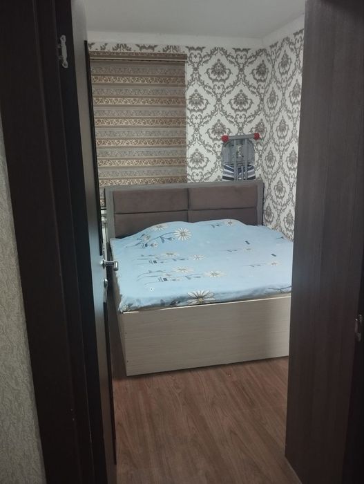 Продаётся трёхкомнатная квартира в чирчике