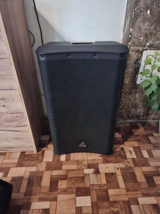 Активна колона Behringer dr115dsp 1400 вата
