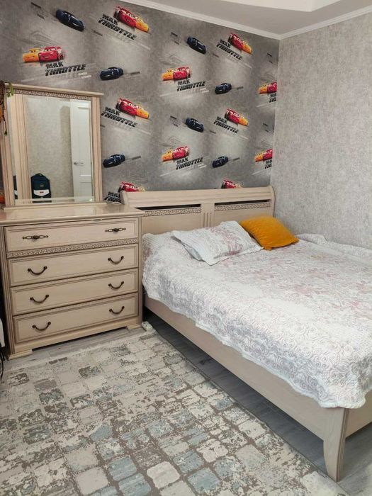 Спальный гарнитур