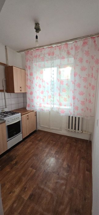 Продам 2 ком кв 45 м2 в районе 20 школы