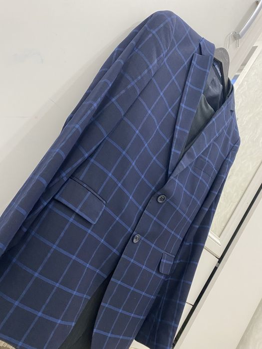 Продается костюм двойка мужс! В хорошем состоянии!