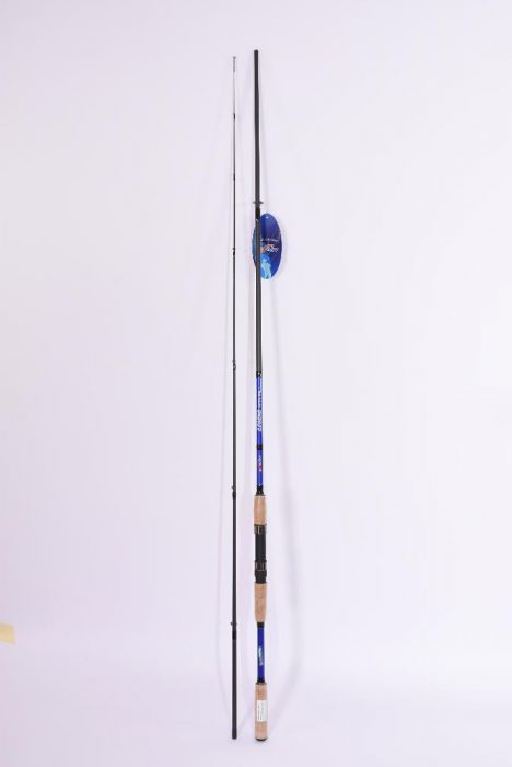 Спининг комплект - въдица ,макара 11 лагера, корда  и 3 блесни