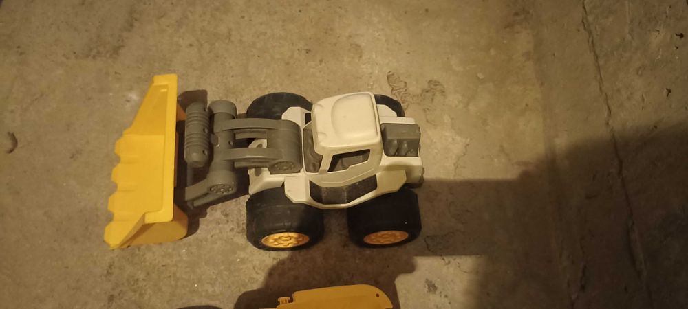 Играчки за децаКамионче и фадрома