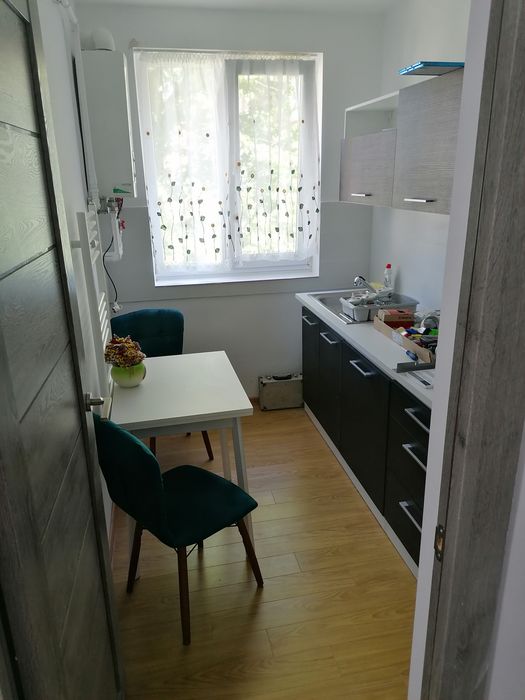 Închiriez garsonieră