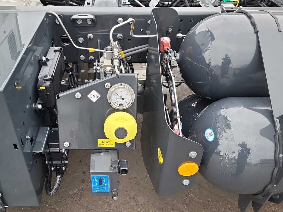 Шасси грузовик Iveco Eurocargo 160E250 4X2 (метан)