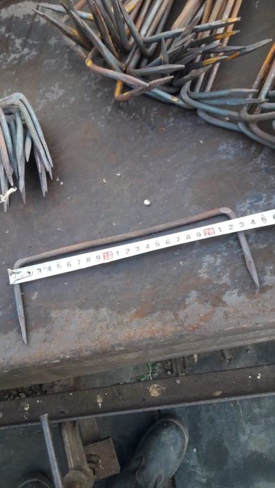 Продам,,скобы строительные,,