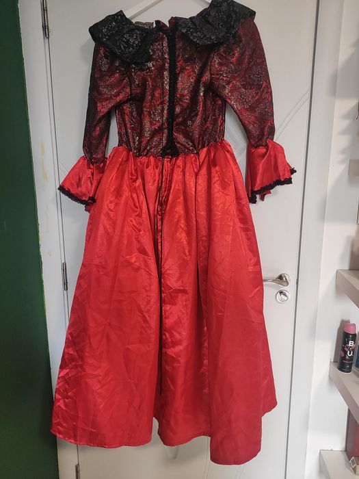 Рокля за ретро снимки