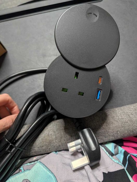 Вграден настолен контакт с капак, USB-C PD 20W,USB-A и USB-C,2 м кабел