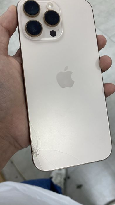 iPhone 16 Pro Max