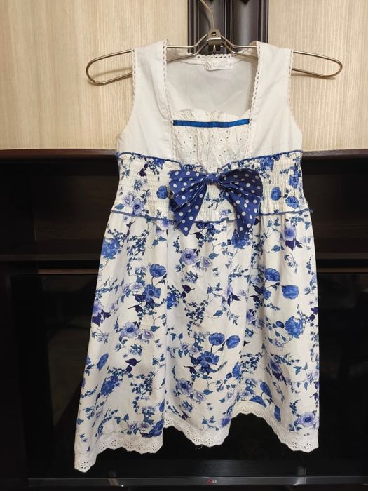 Платье на девочку