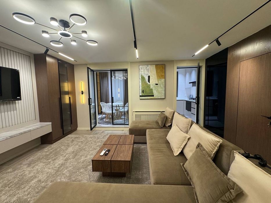 Продается 3 комнатная квартира ремонт Г.Лопатина/Ю.Раджабий Интерпол