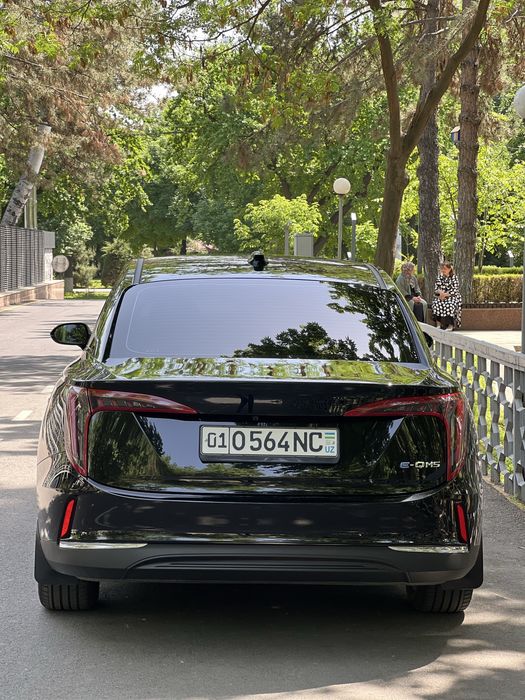 Hongqi eqm-5 Sotiladi Продается Hongqi eqm-5