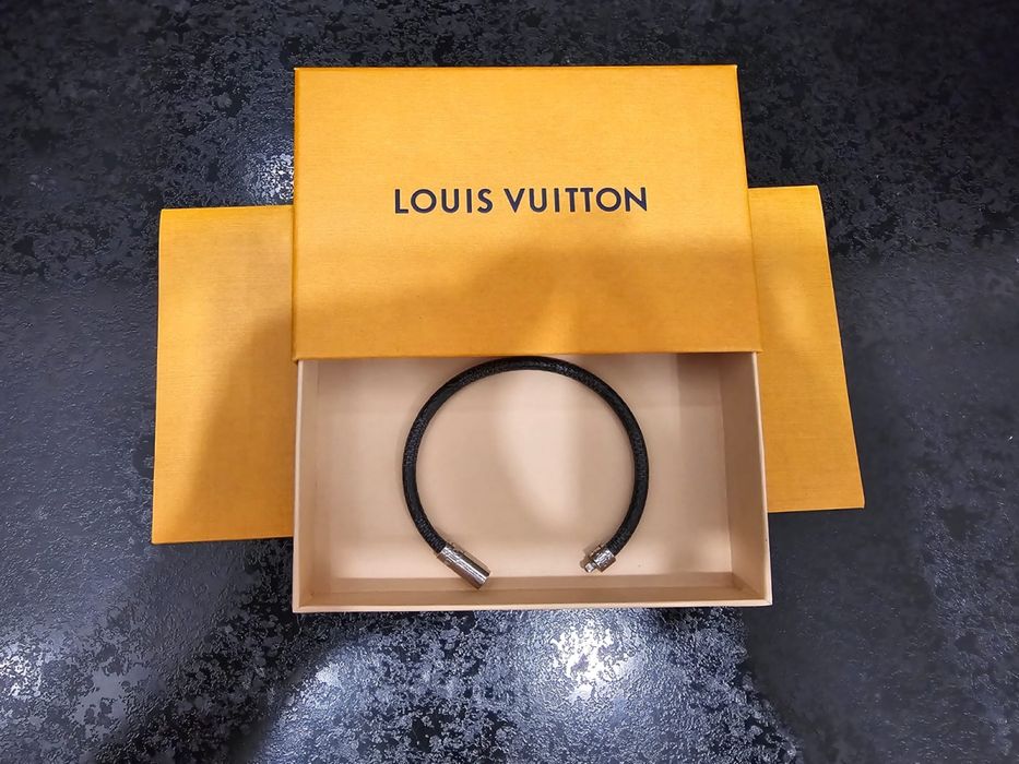 Продам браслет Louis Vuitton (оригинал)