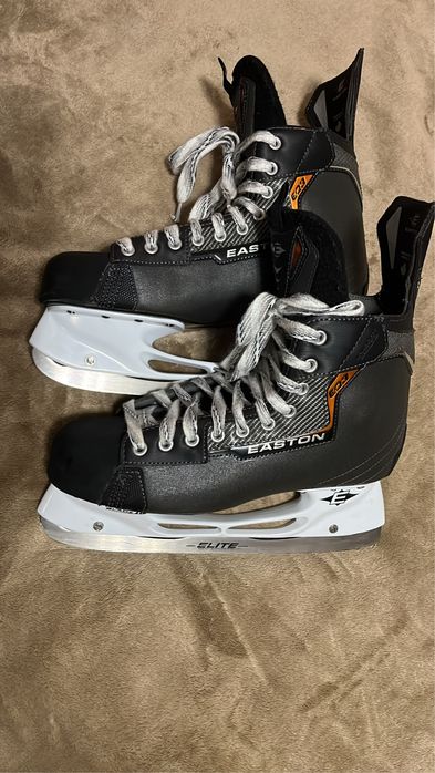 Продам коньки хоккейные Easton