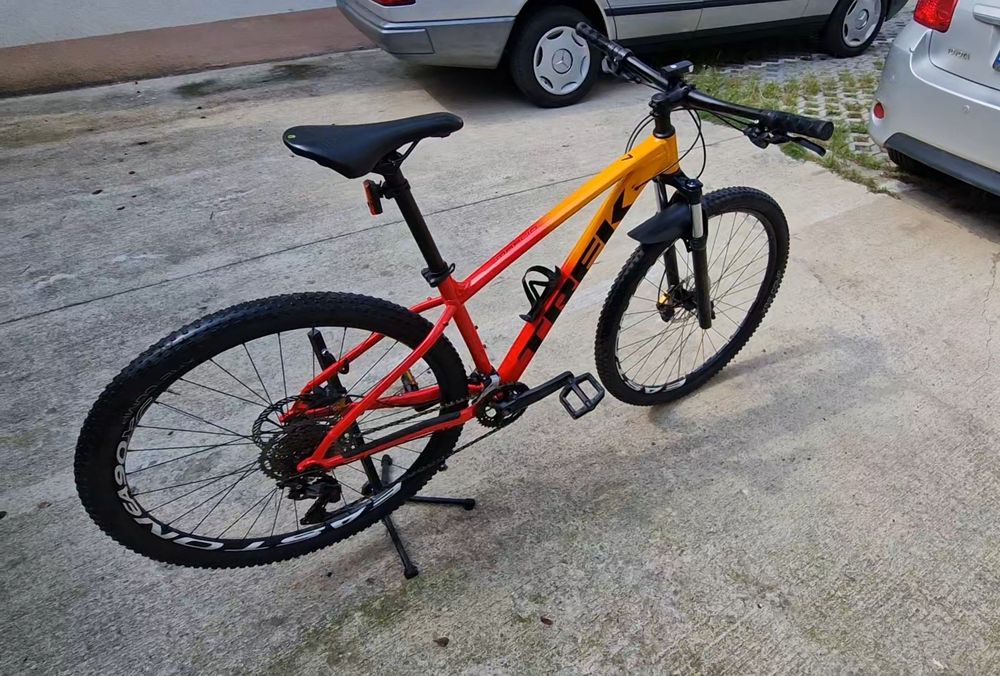 trek marlin 7 29"