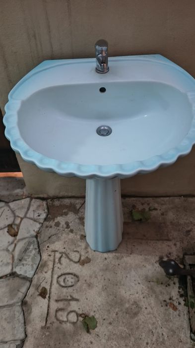 Chiuveta cu picior ieftina