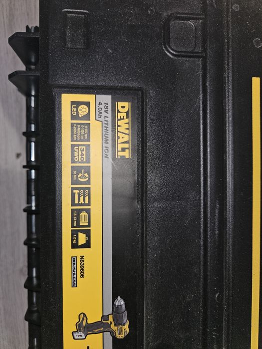 Шурупавёрт  DeWALT