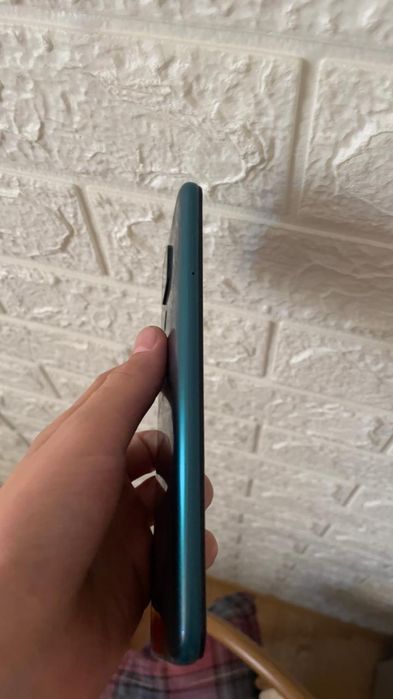 Срочно продам Xiaomi Redmi note 9 читать описание