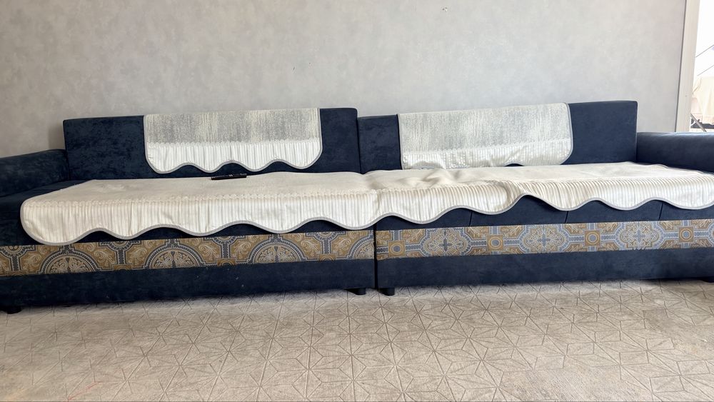 Продаётся большой диван