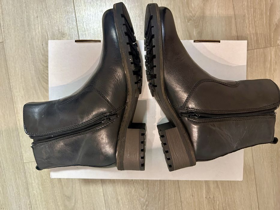 Нови боти Hush puppies