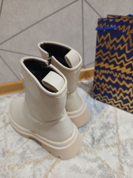 Продам зимние сапоги