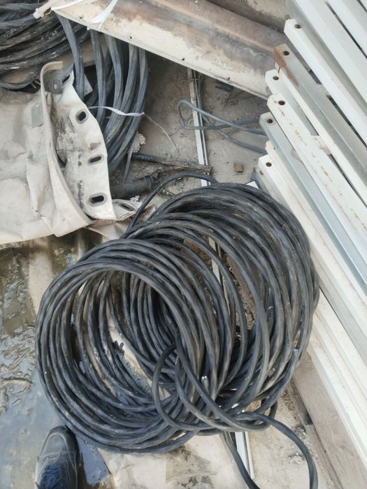 Продам толстый кабель/провод в бухтах