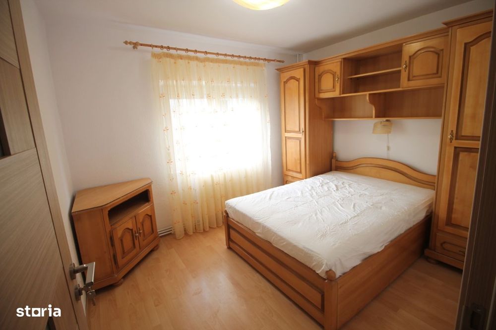 Persoana privata - 3 semi Neagoe Voda luminos, calduros